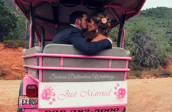 sedona wedding in a ping jeep