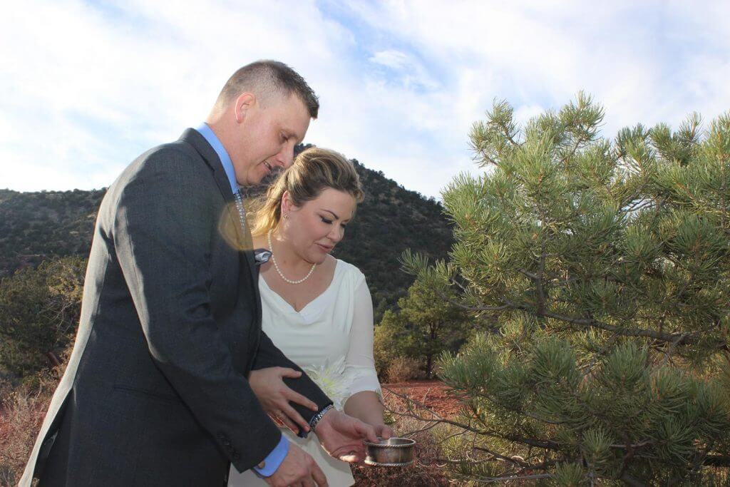 Stephanie-Scott-Sedona-Weddings