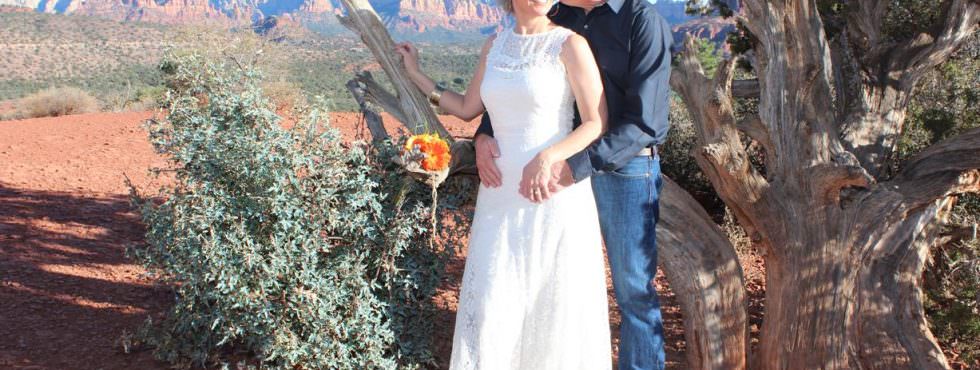 The Sedona Wedding of Christina and John at Lover’s Knoll