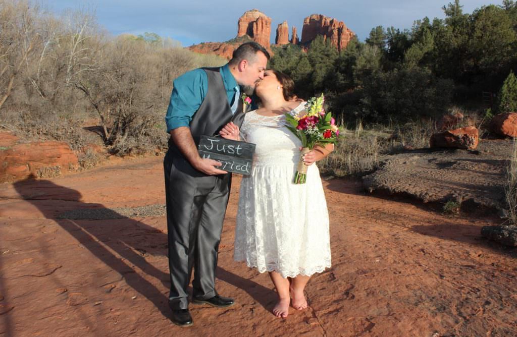 marriage-kelly-edward-sedona-destination-weddings