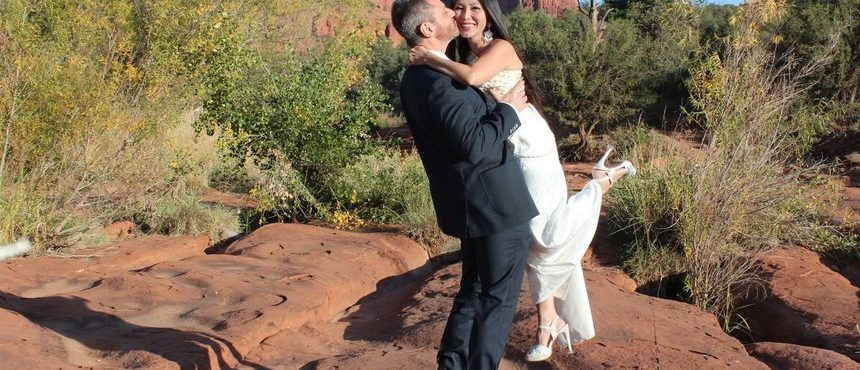 Marc & Sara’s Sedona Wedding at Red Rock Crossing